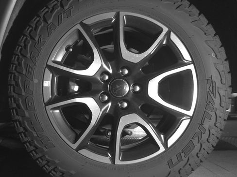 Used 2025 Jeep Compass Trailhawk image 14