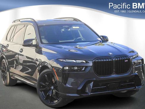 New 2026 BMW X7 M60i image 1