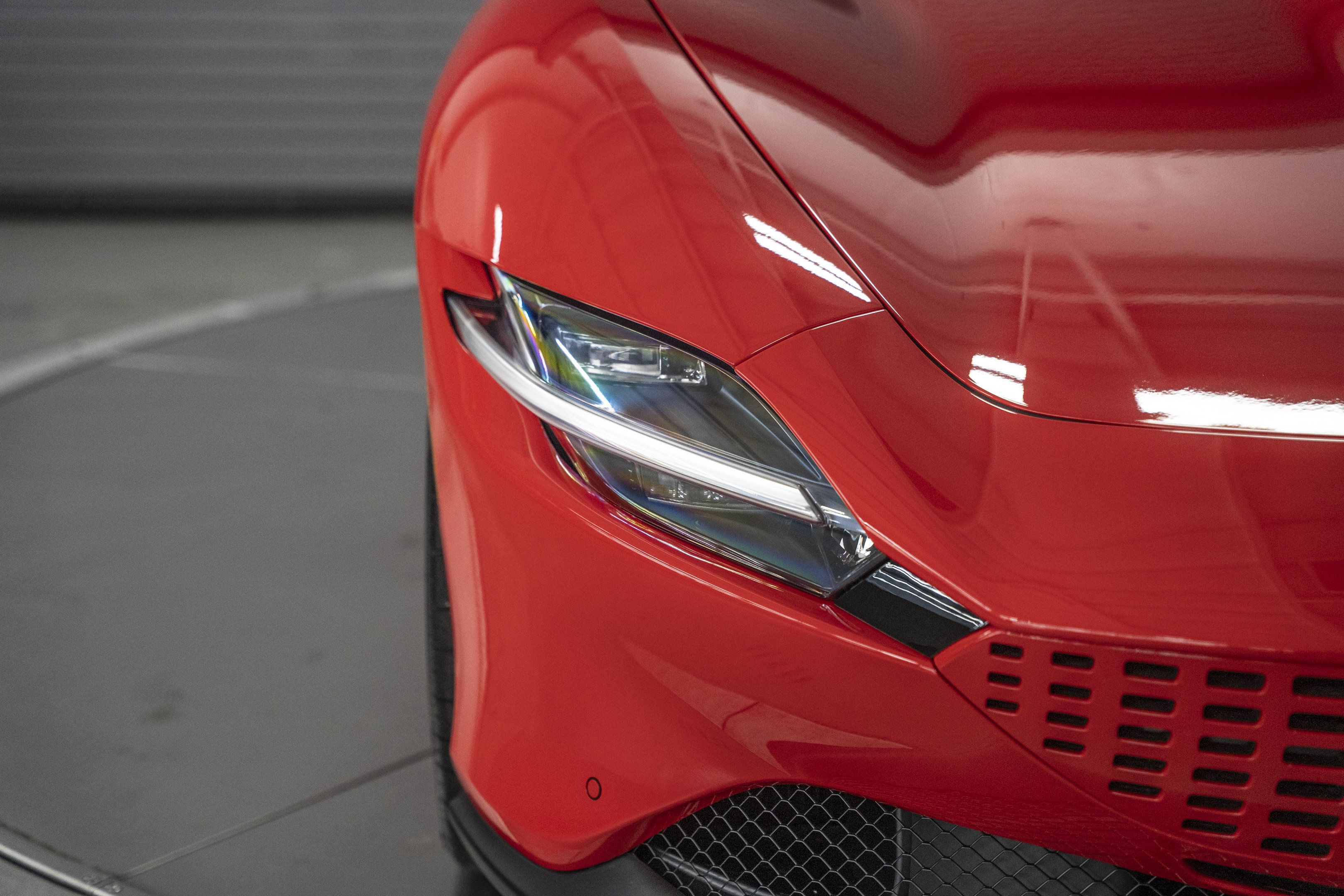 Used 2026 Ferrari Roma Spider RWD image 13