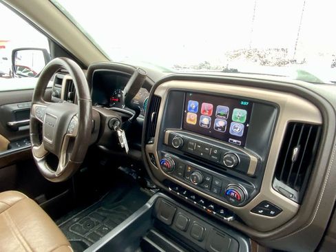 Used 2018 GMC Sierra 1500 Denali image 36