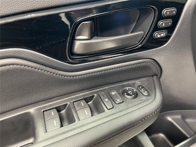 New 2027 Honda Odyssey Touring image 13
