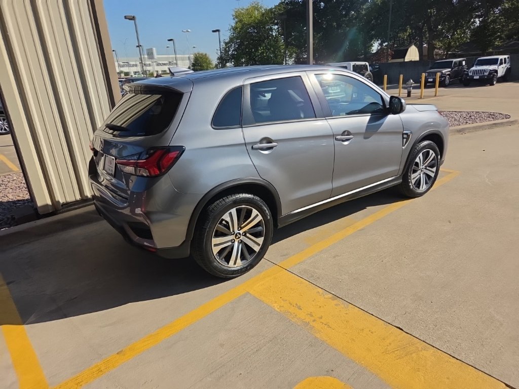 Used 2025 Mitsubishi Outlander Sport AWD image 7