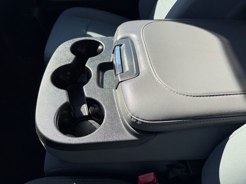 Used 2020 RAM 1500 Tradesman w/ Chrome Plus Package image 31