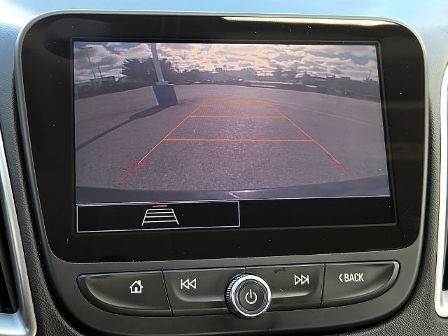Used 2022 Chevrolet Malibu LT FWD image 17