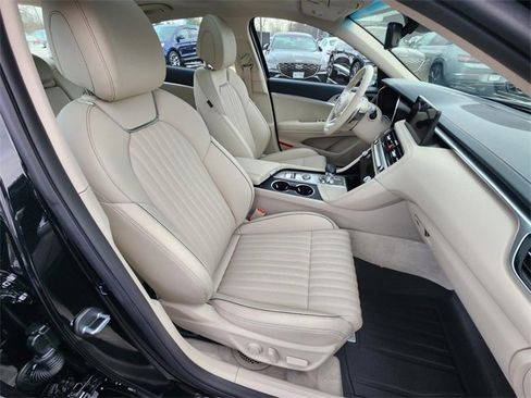Used 2026 Genesis G70 2.5T Prestige image 22