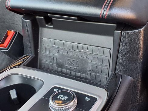 Used 2023 Ford Explorer ST-Line image 16