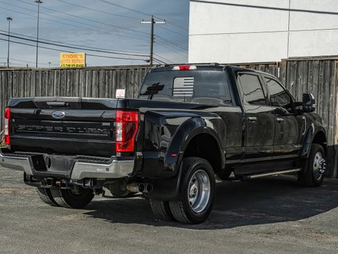 Used 2022 Ford F450 Lariat w/ Chrome Package image 9