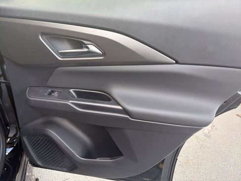 New 2026 Chevrolet Equinox EV LT image 29