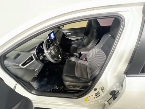 Used 2023 Toyota Corolla XSE FWD image 15