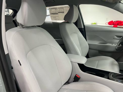 New 2026 Hyundai Kona SE image 13