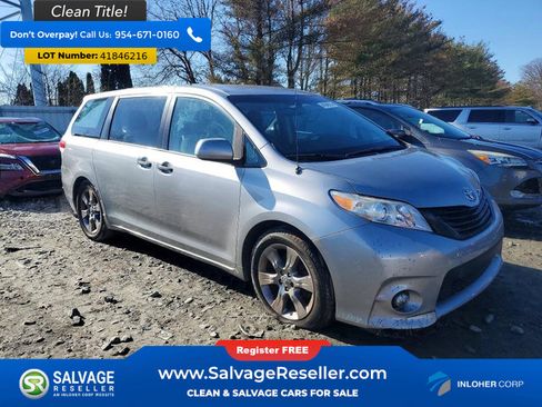 Used 2014 Toyota Sienna L image 5