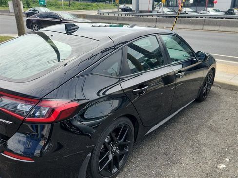 Used 2022 Honda Civic Sport image 3