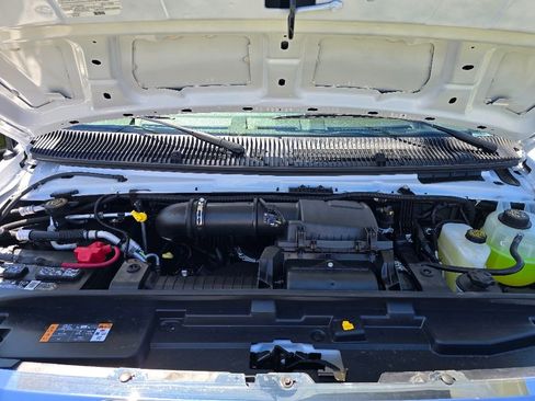 New 2026 Ford E-450 and Econoline 450 Super Duty w/ Interior Upgrade Package image 27