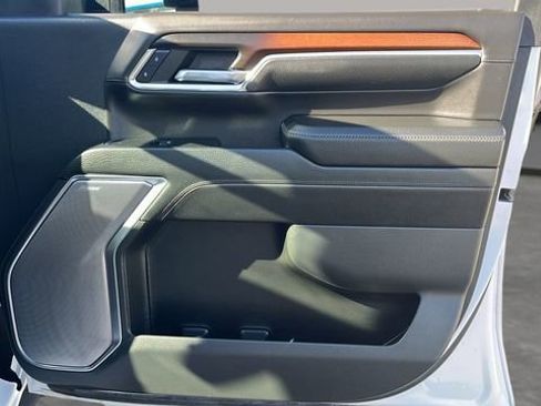 Used 2024 GMC Sierra 3500 Denali w/ Denali Reserve Package image 14