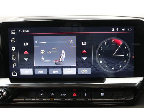 Used 2025 GMC Sierra 1500 SLT AWD/4WD image 50