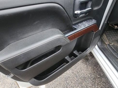 Used 2014 GMC Sierra 1500 SLE image 10