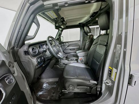 Used 2023 Jeep Wrangler Sahara w/ Cold Weather Group image 13