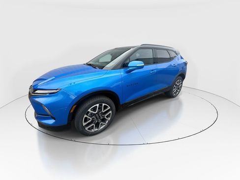 New 2026 Chevrolet Blazer RS w/ Enhanced Convenience Package FWD image 4