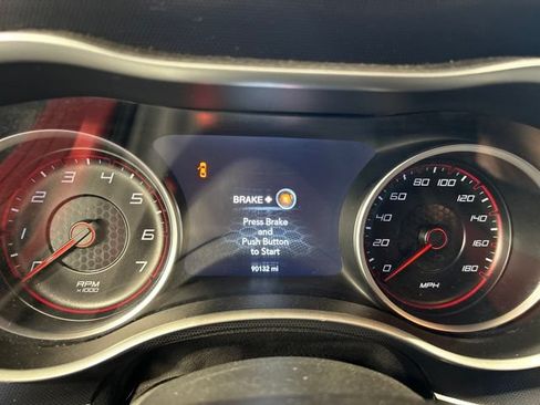 Used 2016 Dodge Charger R/T Scat Pack w/ Beats Audio Group RWD image 10