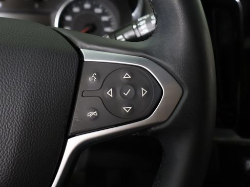 Used 2023 Chevrolet Traverse LT AWD/4WD image 45