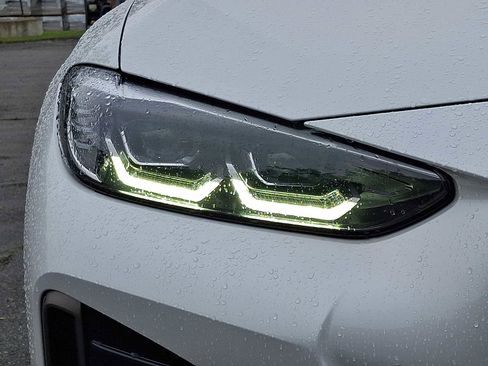 Used 2024 BMW i4 M50 w/ Premium Package image 9