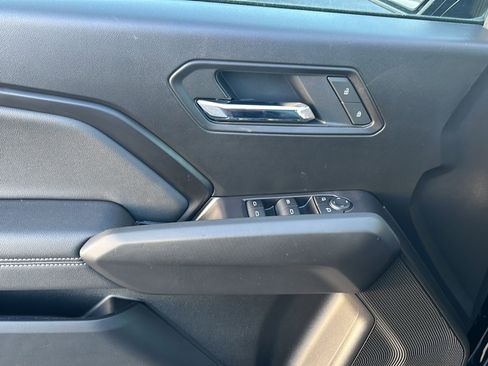 Used 2025 GMC Canyon Elevation w/ Convenience Package image 16