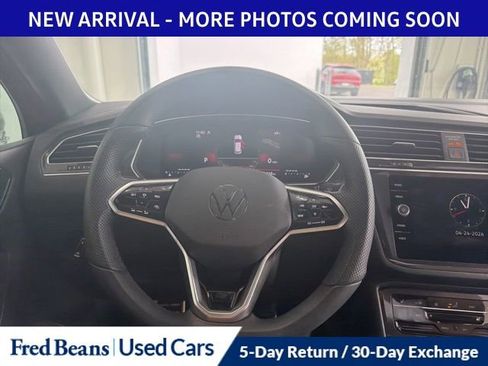 Used 2024 Volkswagen Tiguan SE R-Line AWD/4WD image 14