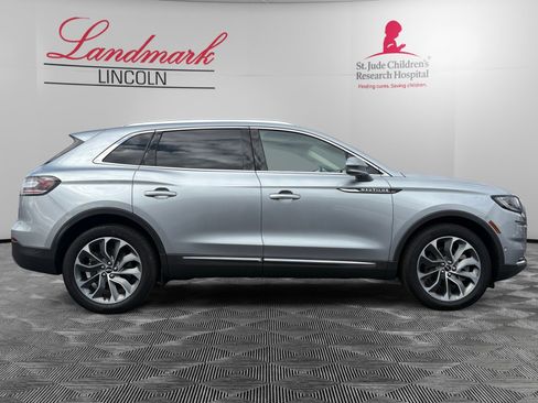 Certified 2022 Lincoln Nautilus Reserve image 6