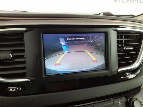 Used 2023 Chrysler Voyager LX FWD image 25