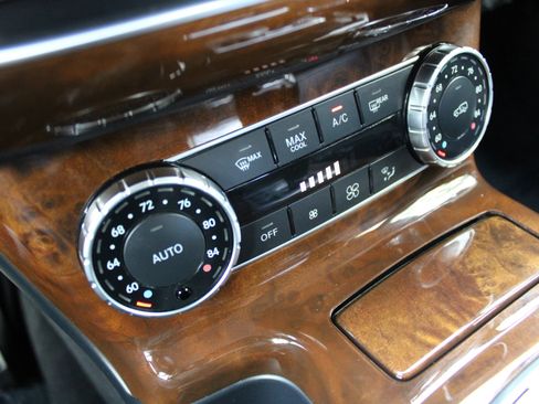 Used 2015 Mercedes-Benz G 550 image 19