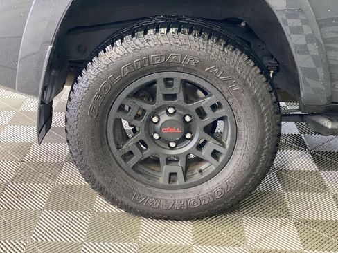 Used 2024 Toyota 4Runner TRD Off-Road Premium w/ Off Road Premium Plus Package AWD/4WD image 18