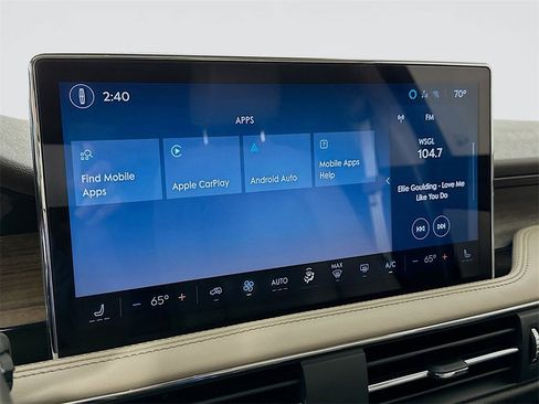 Used 2024 Lincoln Corsair Grand Touring image 15