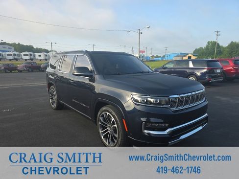 Used 2023 Jeep Grand Wagoneer Series III AWD/4WD image 8