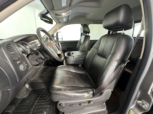 Used 2014 Chevrolet Silverado 3500 LT w/ Interior Plus Package AWD/4WD image 22