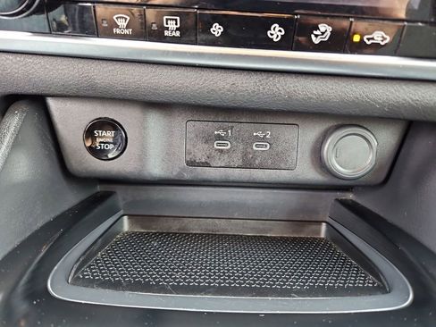 Used 2025 Nissan Rogue SV FWD image 19