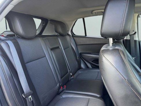 Used 2021 Chevrolet Trax LT w/ Driver Confidence Package AWD/4WD image 42