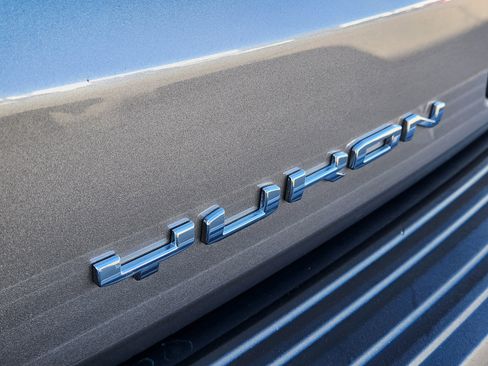 Used 2021 GMC Yukon AT4 w/ Rear Media and Nav Package image 23