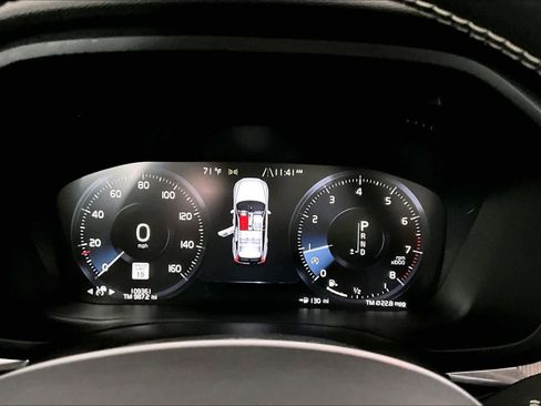 Used 2019 Volvo XC60 T6 R-Design AWD/4WD image 26