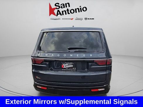 New 2025 Jeep Wagoneer L Series II AWD/4WD image 11