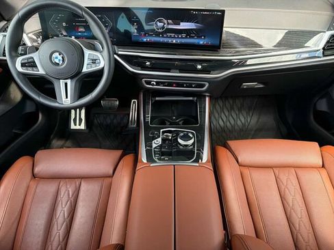 Used 2025 BMW X5 M60i AWD/4WD image 17