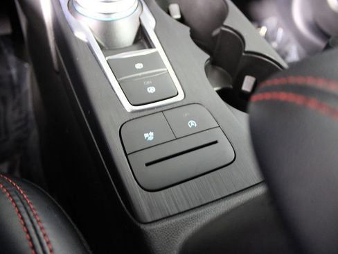 Used 2025 Ford Escape ST-Line FWD image 22