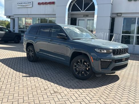 New 2026 Jeep Grand Cherokee L Limited AWD/4WD image 2