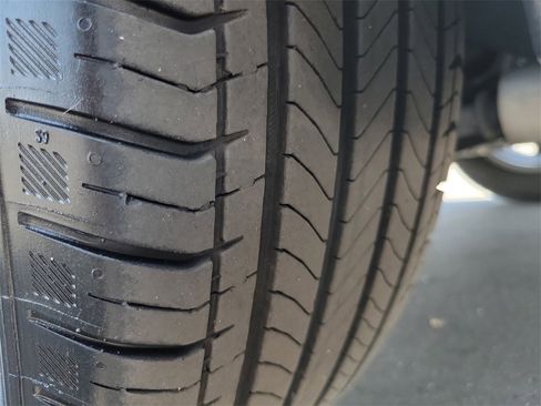 Used 2025 GMC Terrain Elevation image 30