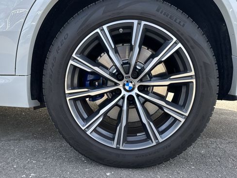 Used 2024 BMW X5 M60i image 13