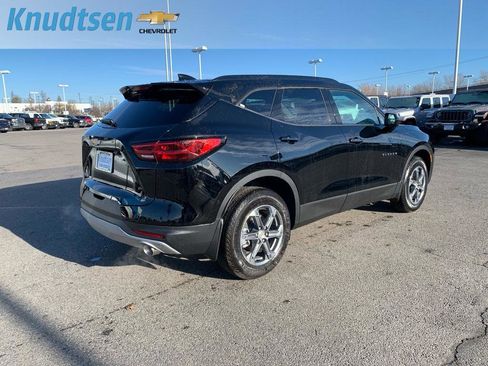 New 2026 Chevrolet Blazer LT w/ Convenience Package AWD/4WD image 7