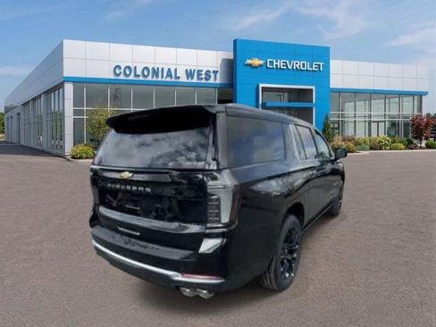 New 2026 Chevrolet Suburban High Country AWD/4WD image 5