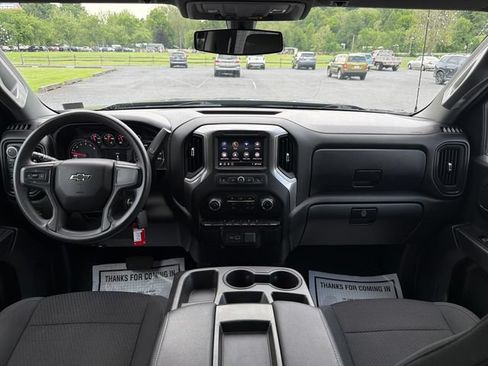 Used 2022 Chevrolet Silverado 1500 Custom Trail Boss AWD/4WD image 12