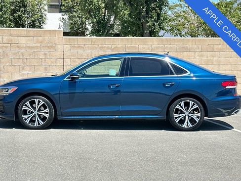 Used 2021 Volkswagen Passat 2.0T SE FWD image 7
