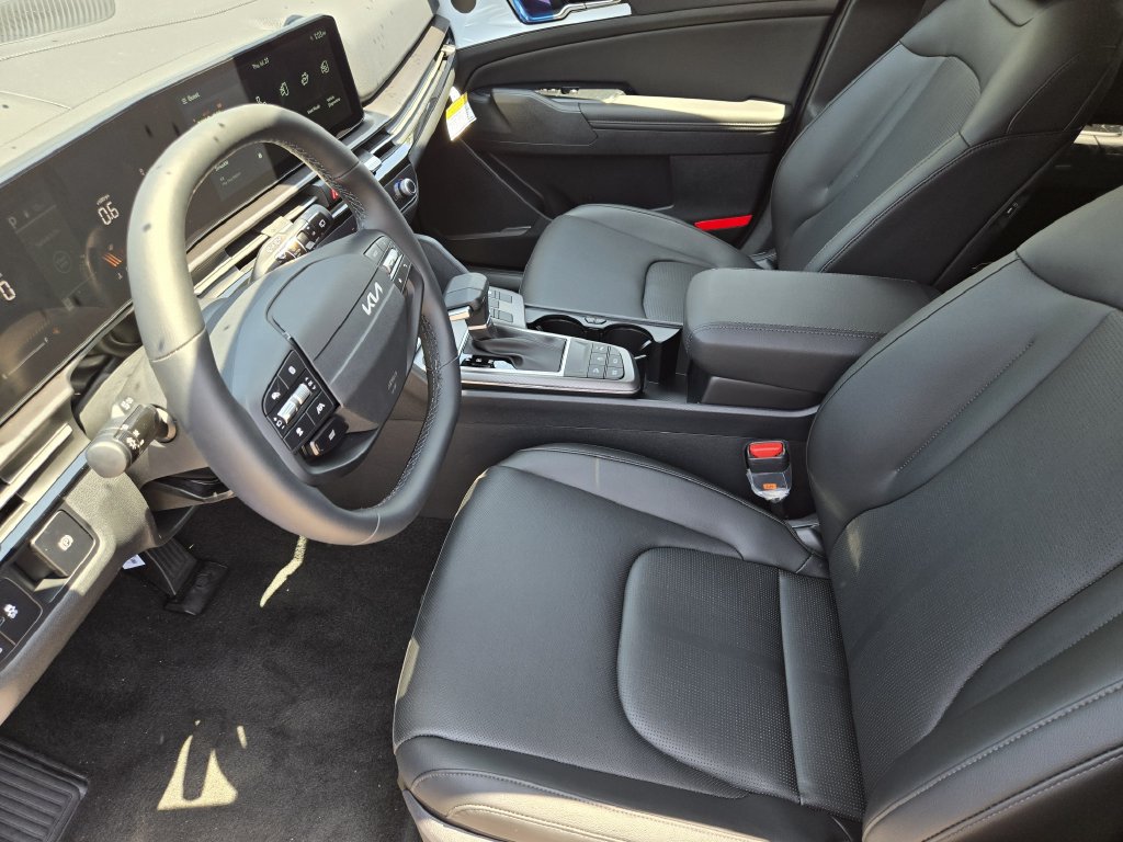 New 2026 Kia Sportage EX FWD image 9