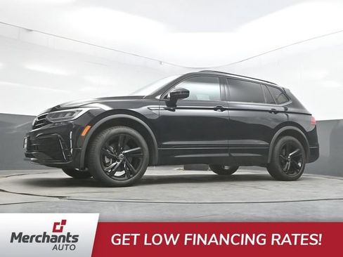 Used 2024 Volkswagen Tiguan SE R-Line AWD/4WD image 34